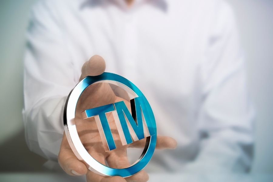 מה עושים כשמישהו מפרסם על המותג שלכם בגוגל ראשי